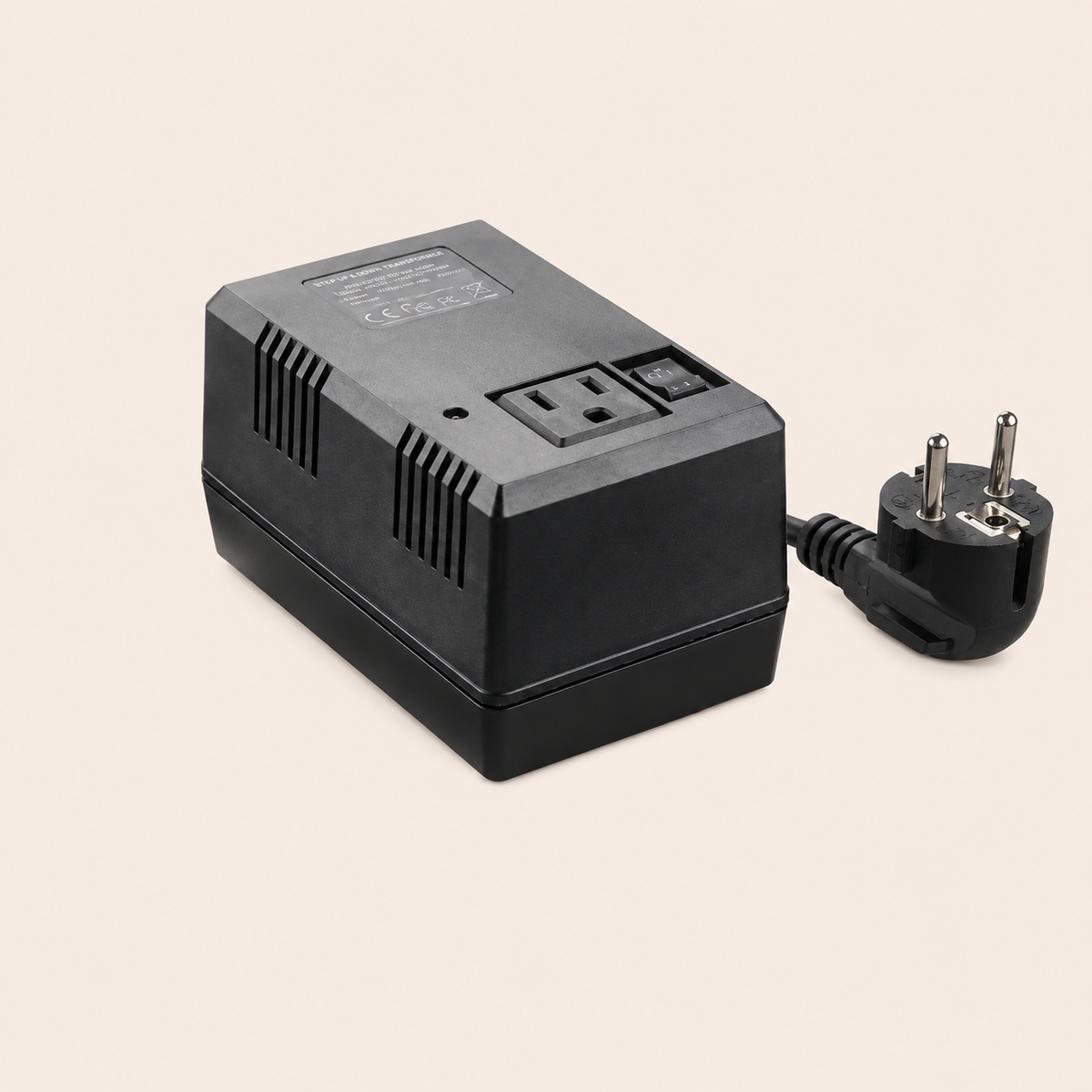 International Travel Adapter Plus – Touro Luggage