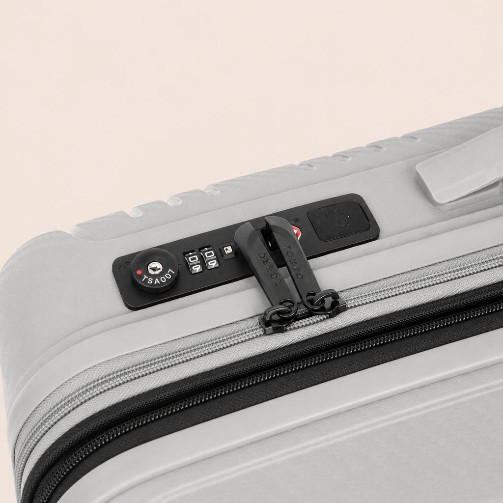 Afar 25" Expandable Check-In