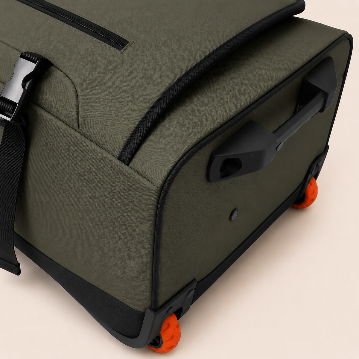 Trek 2.0 Large Rolling Duffel