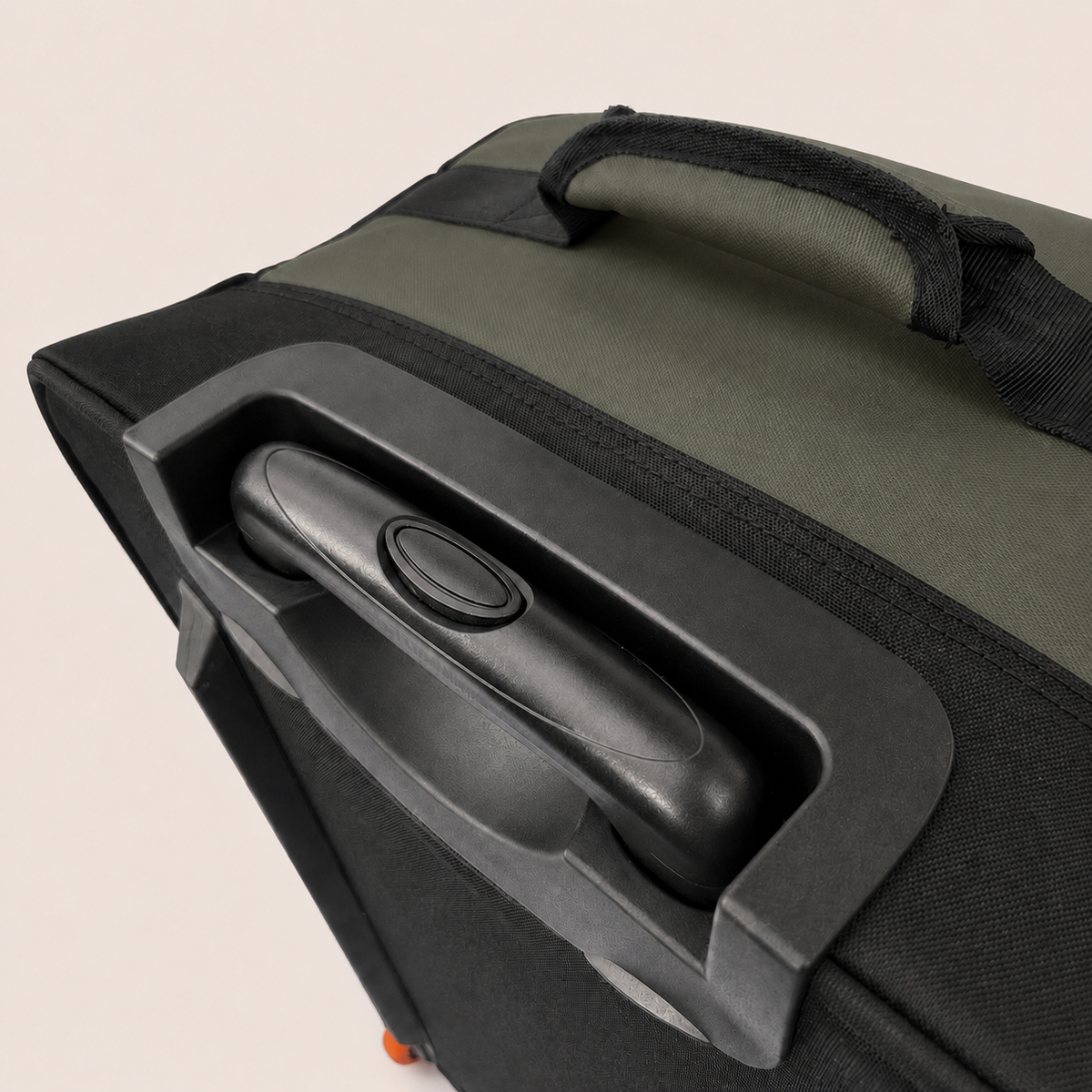 Trek 2.0 Medium Rolling Duffel